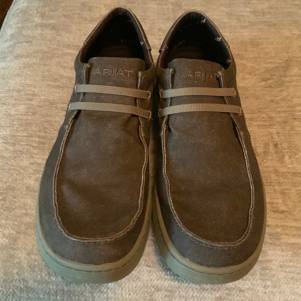 Ariat Hilo Men’s Casual Shoes EUC